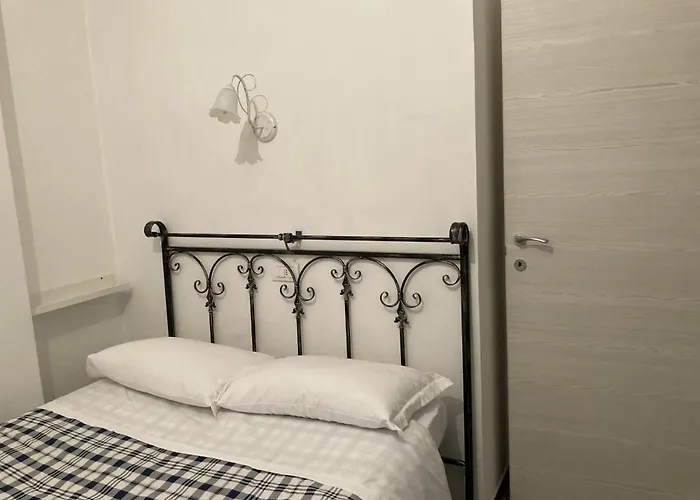 Simon's Place 2 * Rom